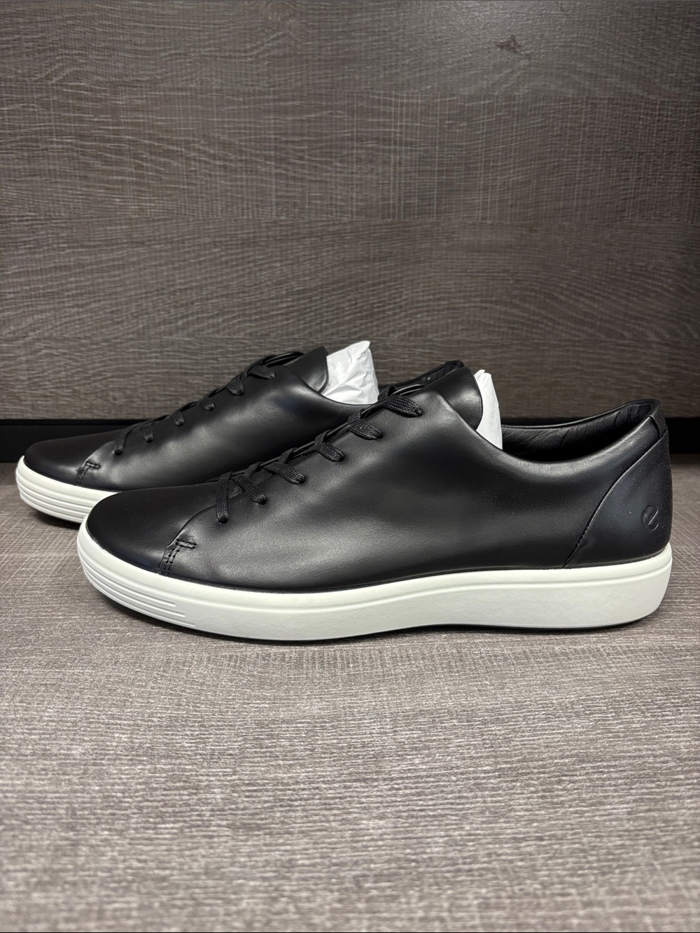 Men's ECCO Soft 7 Leather Sneaker (Black) - Size 9-9.5